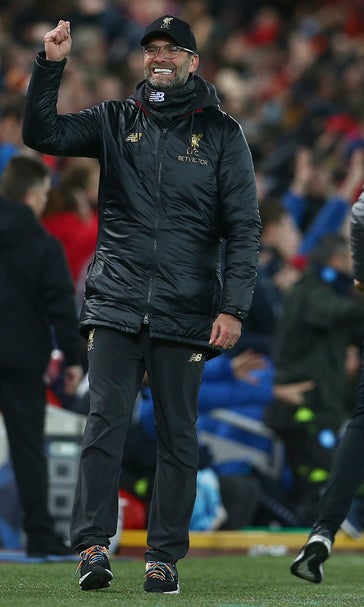 English teams edge Italians to advance in Champions League